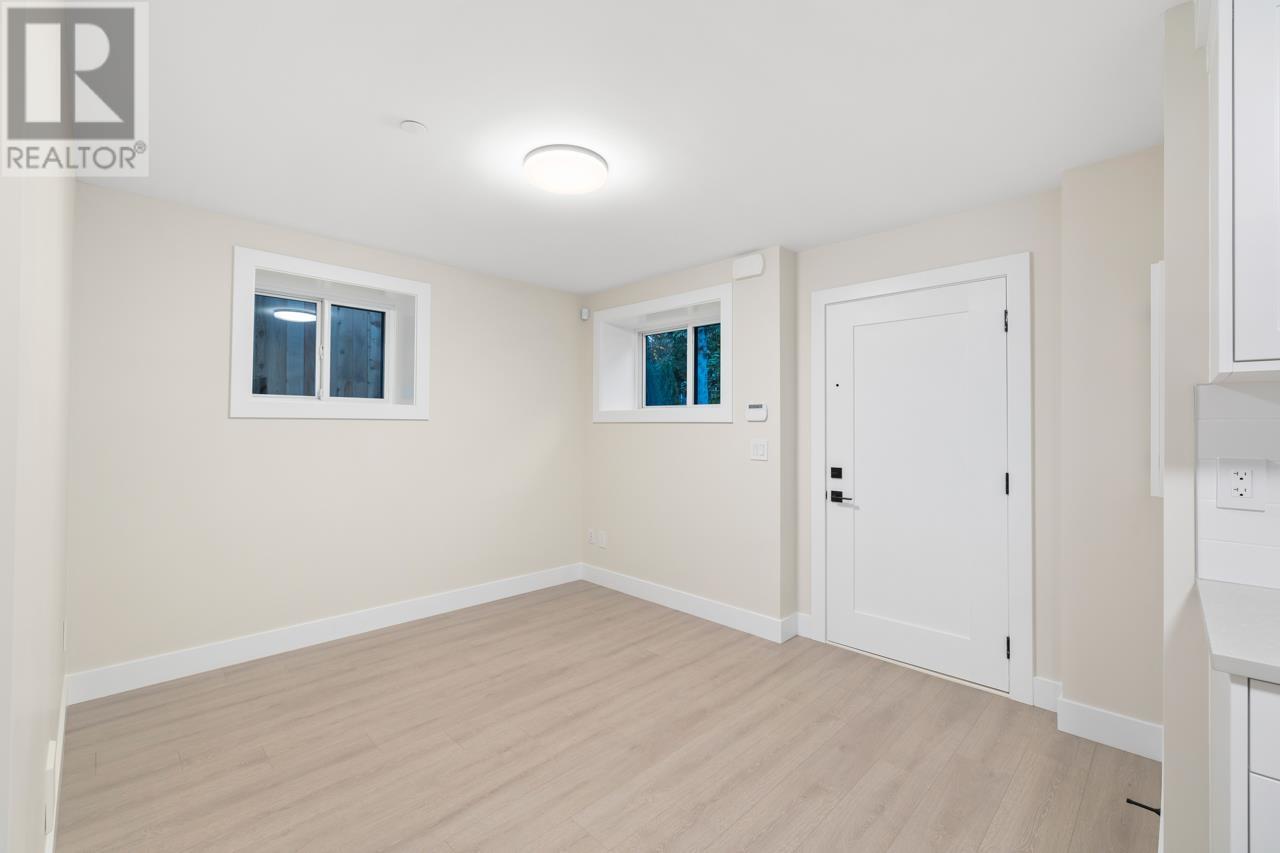 5555 Rhodes Street, Vancouver, British Columbia  V5R 3P1 - Photo 24 - R2818195