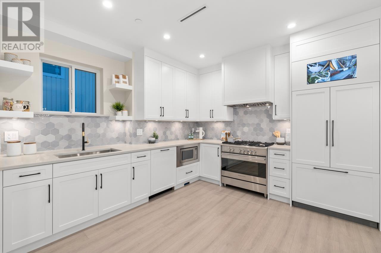5555 Rhodes Street, Vancouver, British Columbia  V5R 3P1 - Photo 10 - R2818195