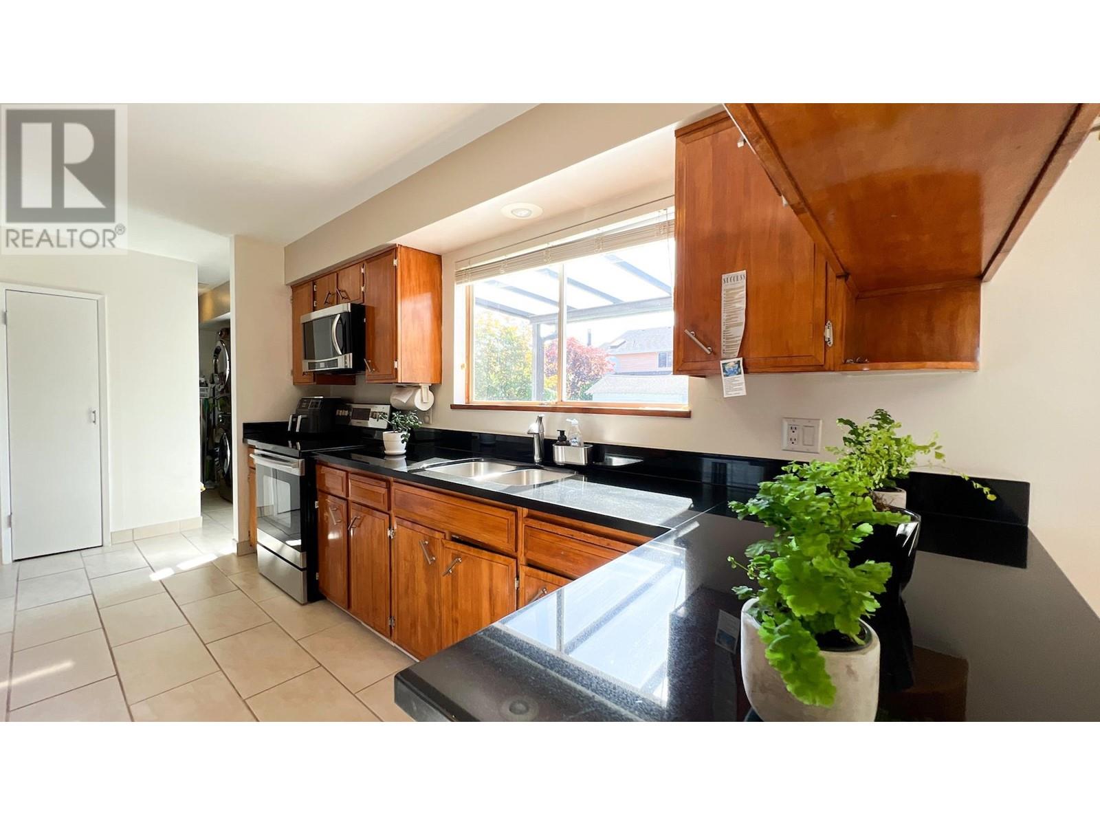 9340 Dayton Avenue, Richmond, British Columbia  V6Y 1E3 - Photo 10 - R2816912