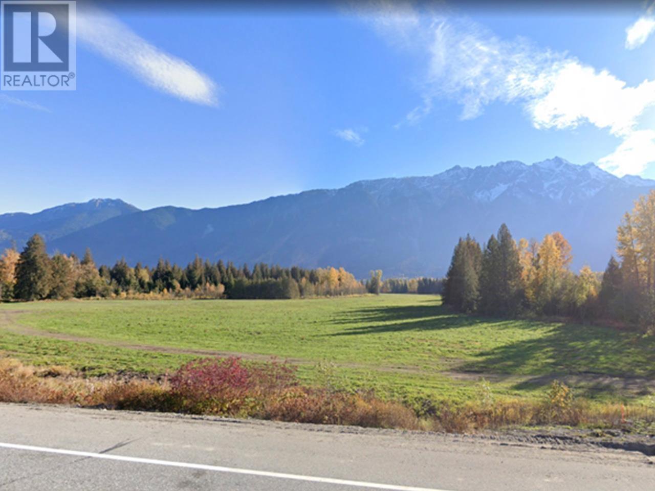 1692 Highway 99, Pemberton, British Columbia  V0N 2L0 - Photo 16 - R2818342