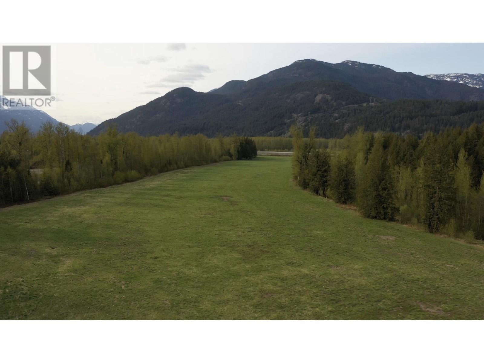 1692 Highway 99, Pemberton, British Columbia  V0N 2L0 - Photo 7 - R2818342