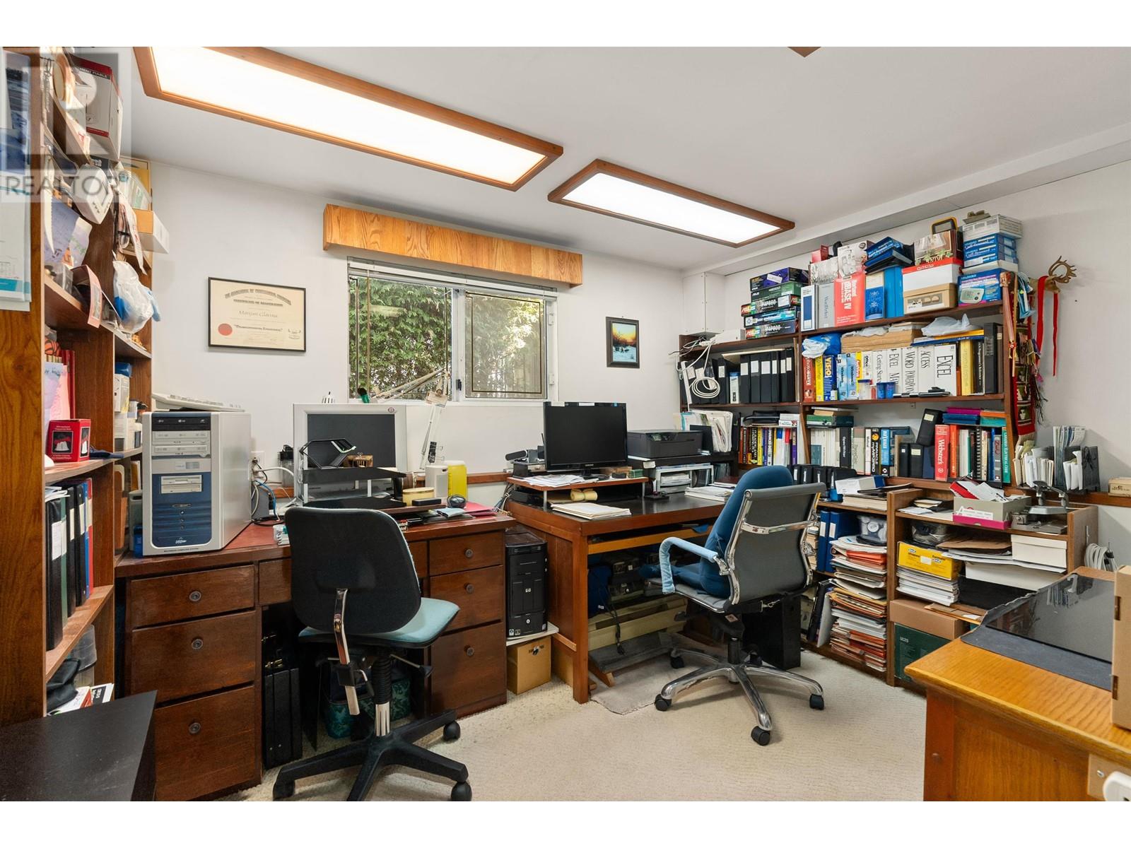 8548 Karrman Avenue, Burnaby, British Columbia  V3N 2M2 - Photo 20 - R2818351