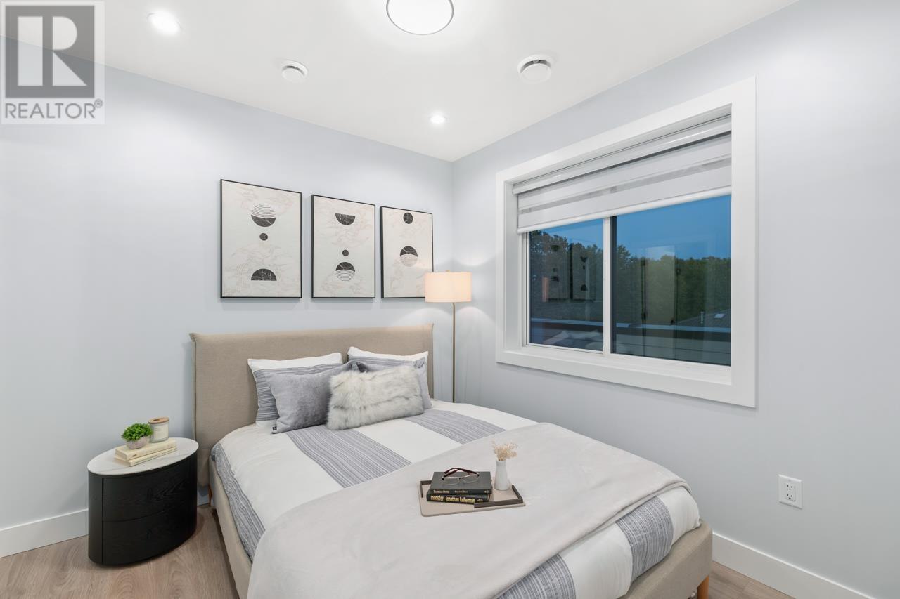 4328 Gladstone Street, Vancouver, British Columbia  V5N 4Z5 - Photo 15 - R2818084