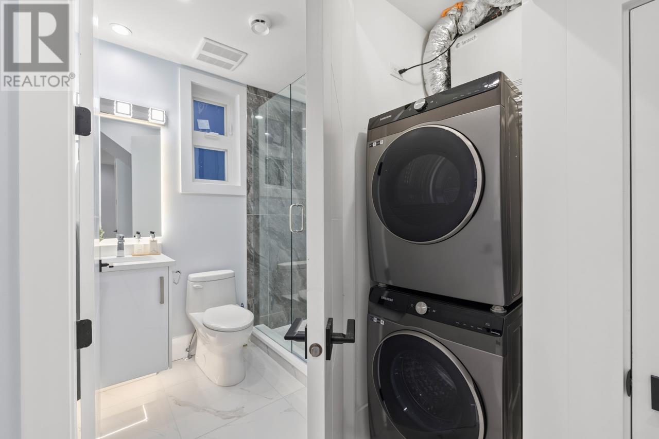 4328 Gladstone Street, Vancouver, British Columbia  V5N 4Z5 - Photo 14 - R2818084