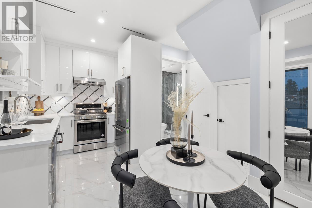 4328 Gladstone Street, Vancouver, British Columbia  V5N 4Z5 - Photo 10 - R2818084
