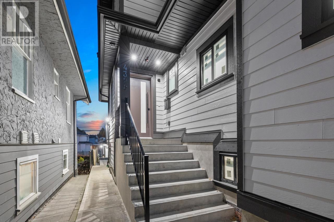 4328 Gladstone Street, Vancouver, British Columbia  V5N 4Z5 - Photo 4 - R2818084