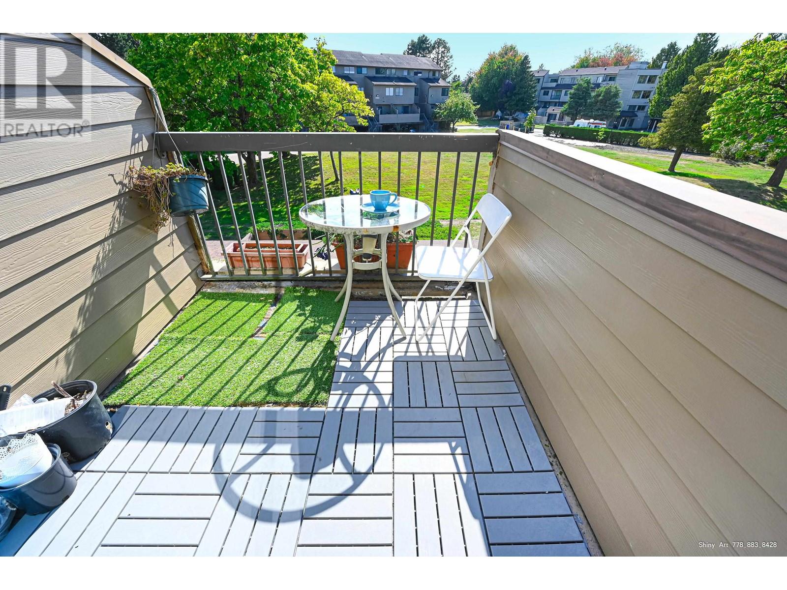 204 8140 Colonial Drive, Richmond, British Columbia  V7C 4T7 - Photo 3 - R2815630