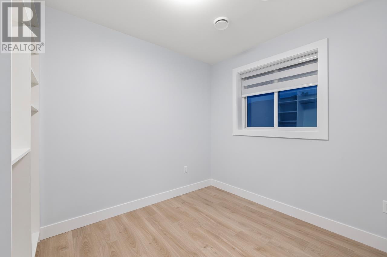 4330 Gladstone Street, Vancouver, British Columbia  V5N 4Z5 - Photo 13 - R2818094