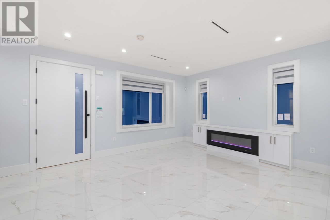 4330 Gladstone Street, Vancouver, British Columbia  V5N 4Z5 - Photo 4 - R2818094