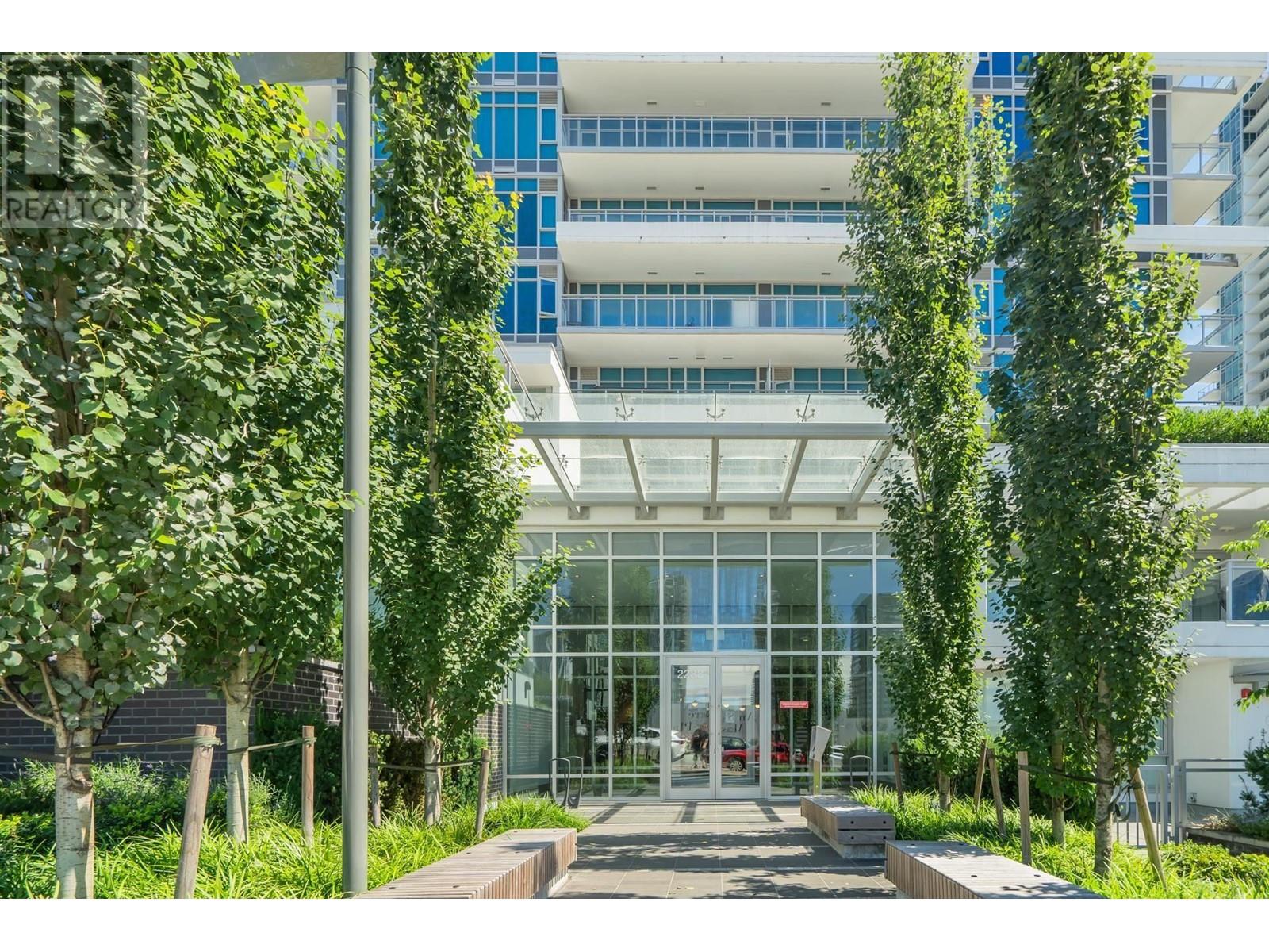 602 2288 Alpha Avenue, Burnaby, British Columbia  V5C 0L9 - Photo 3 - R2818430