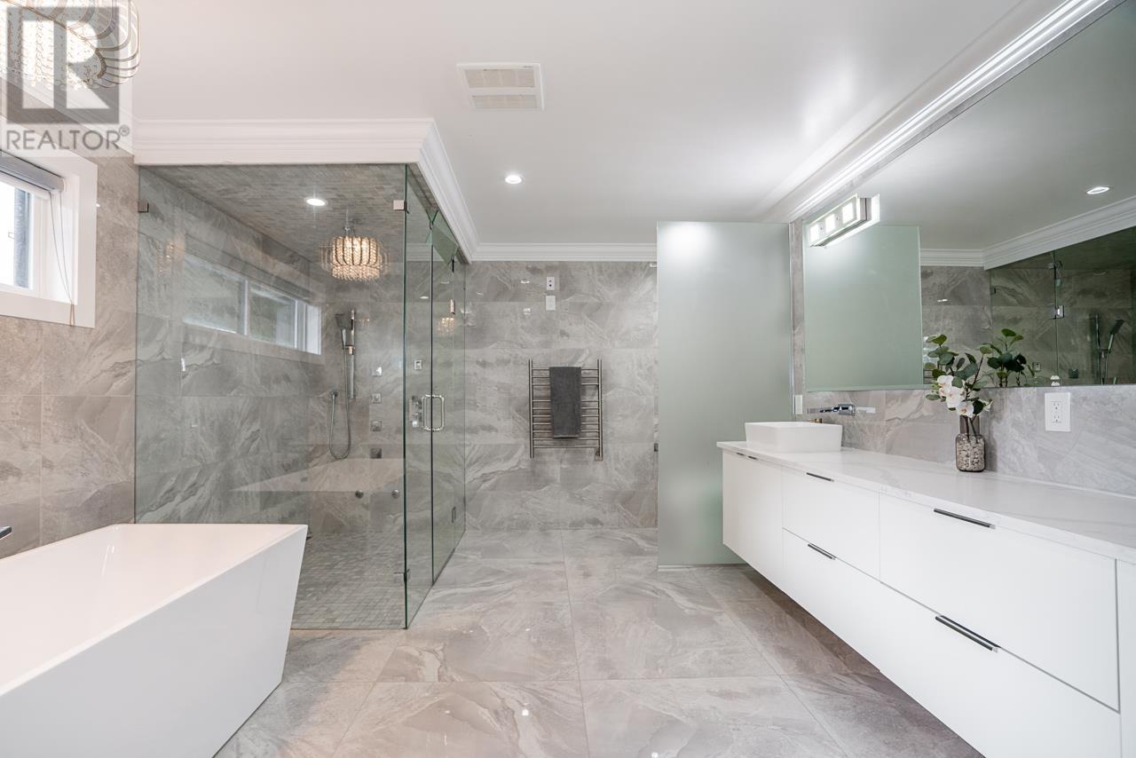 1308 Summit Drive, Coquitlam, British Columbia  V3J 5L8 - Photo 24 - R2818447