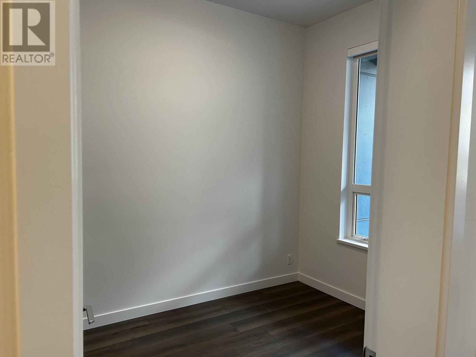 317 645 Como Lake Avenue, Coquitlam, British Columbia  V3J 3M5 - Photo 6 - R2817872