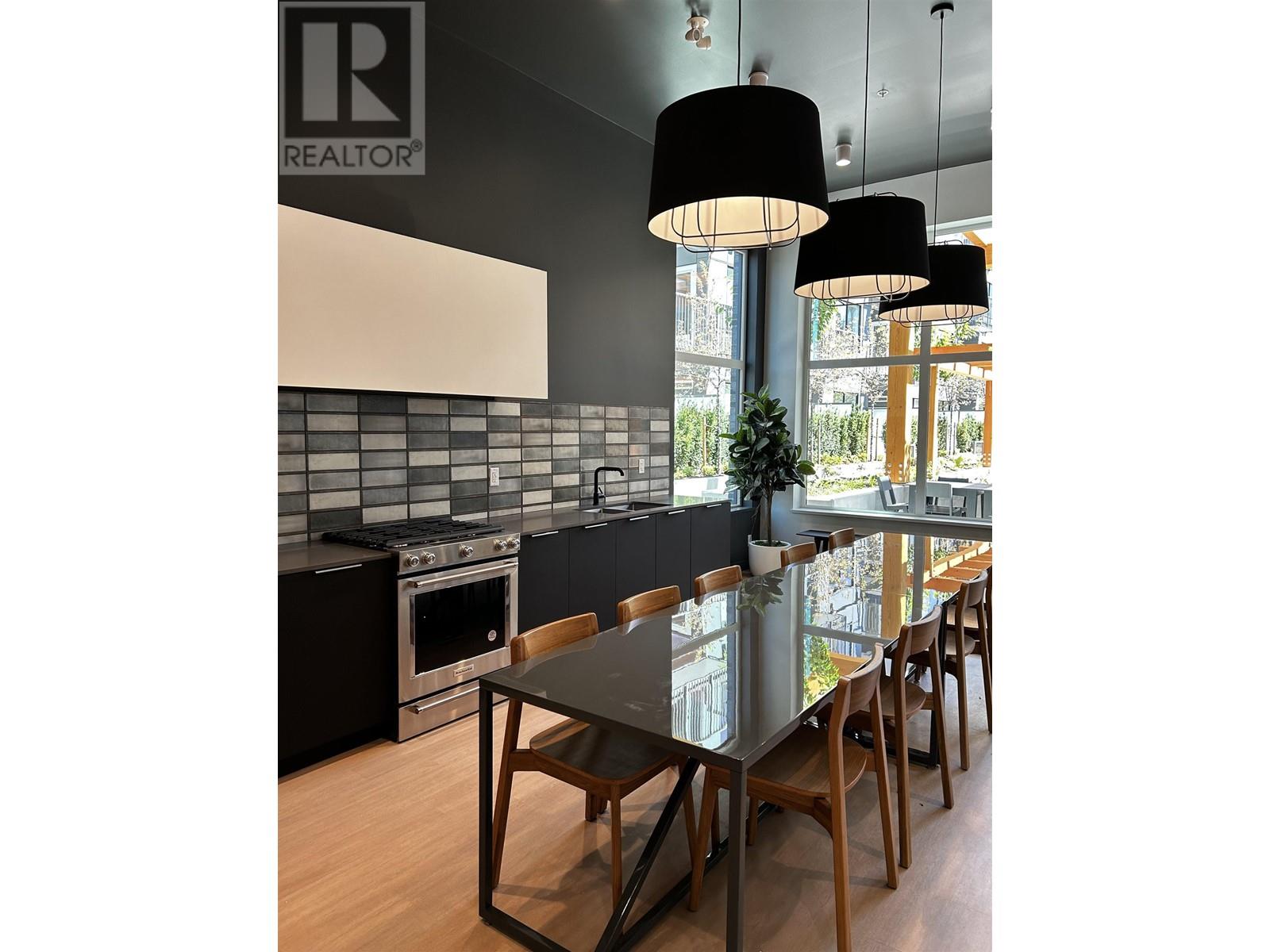 317 645 Como Lake Avenue, Coquitlam, British Columbia  V3J 3M5 - Photo 15 - R2817872