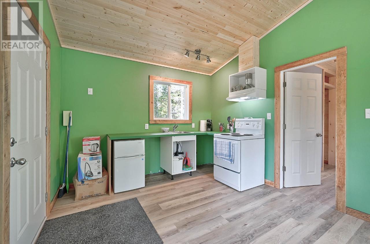 644 Grouse Creek Road, Clearwater, British Columbia    - Photo 7 - 175045