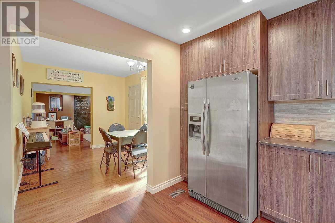 3635 Kennedy Street, Port Coquitlam, British Columbia  V3B 4Z2 - Photo 9 - R2802271