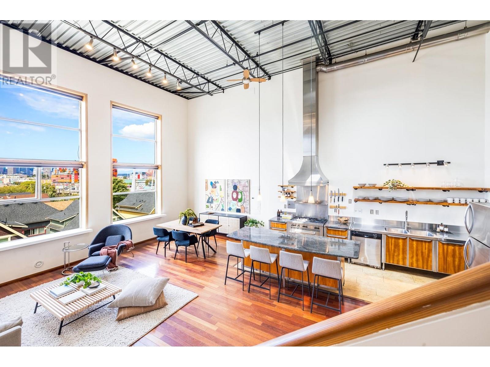 309 1220 E Pender Street, Vancouver, British Columbia  V6A 1W8 - Photo 1 - R2818452