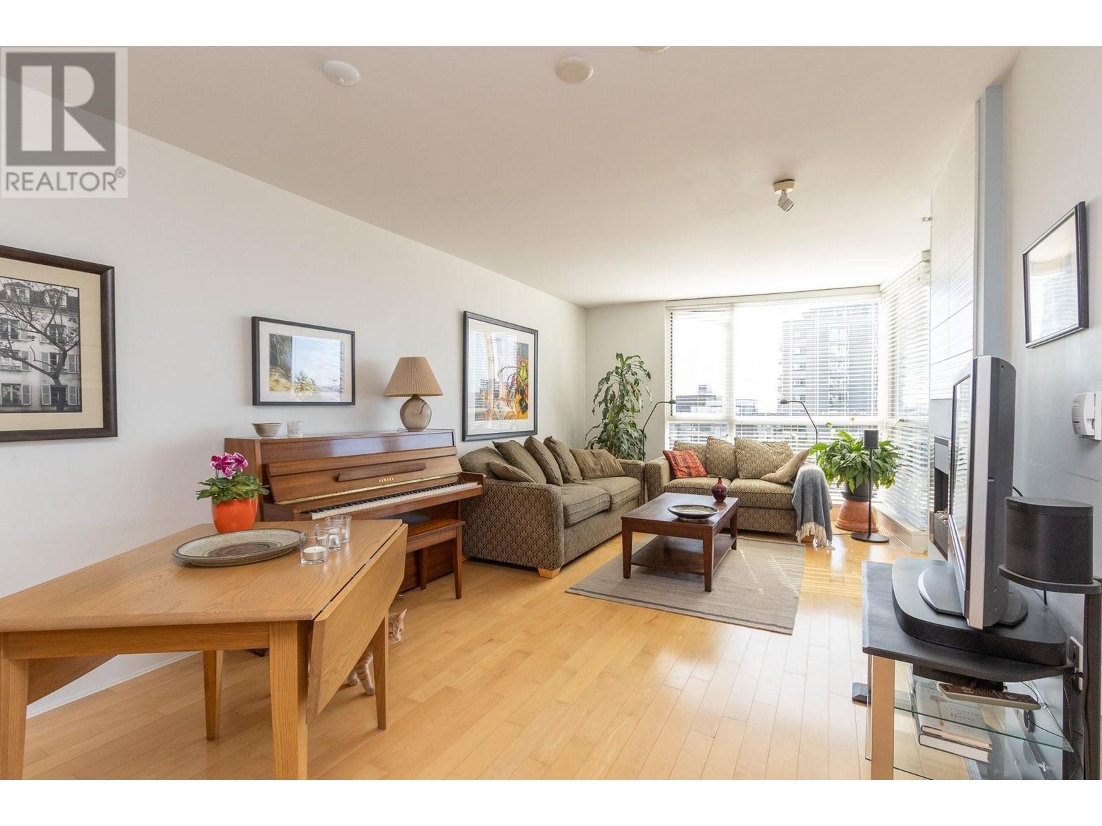 607 160 W 3rd Street, North Vancouver, British Columbia  V7M 0A9 - Photo 4 - R2818497