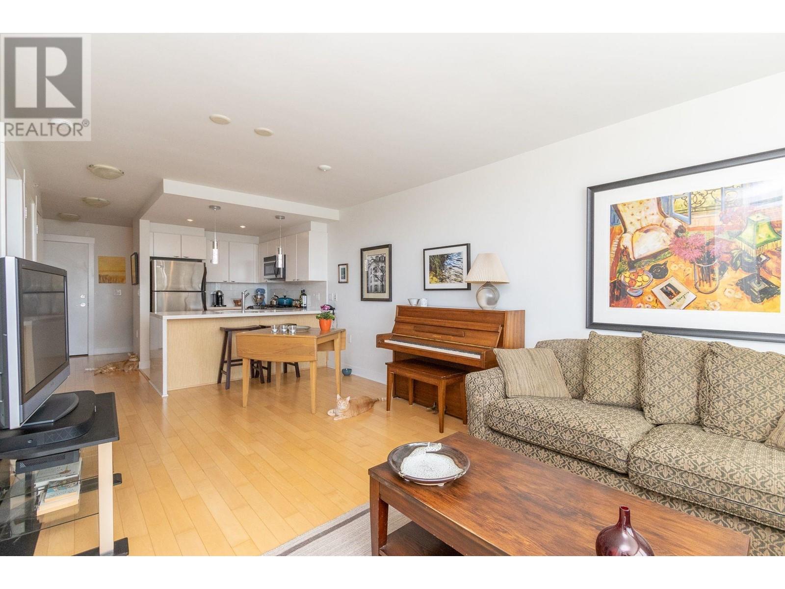 607 160 W 3rd Street, North Vancouver, British Columbia  V7M 0A9 - Photo 6 - R2818497