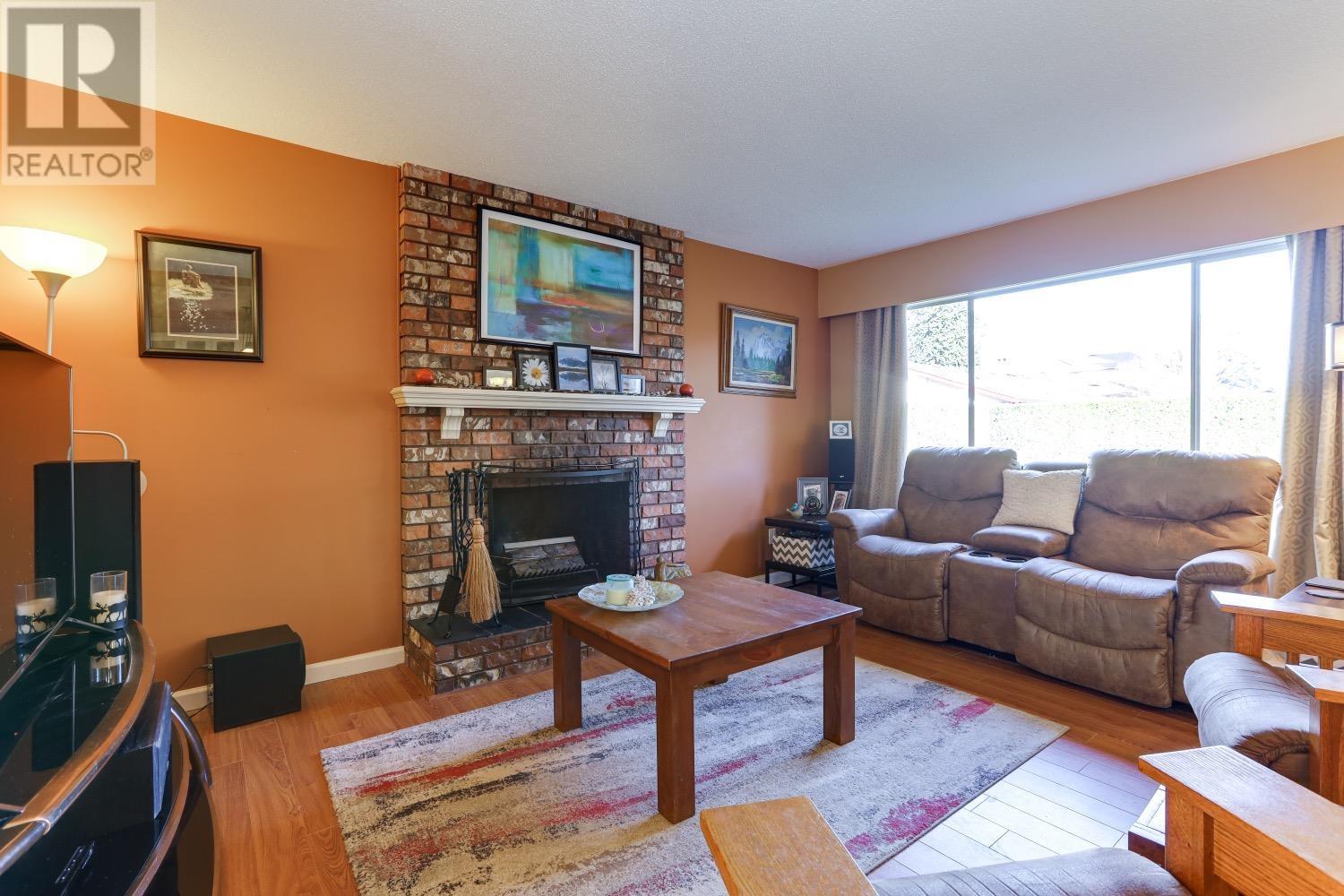 11782 193 Street, Pitt Meadows, British Columbia  V3Y 1C3 - Photo 4 - R2818455