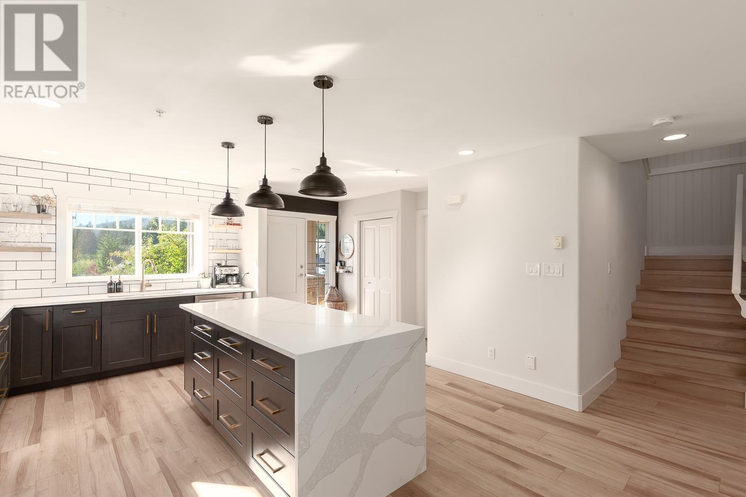 38616 Cherry Drive, Squamish, British Columbia  V8B 0W1 - Photo 15 - R2818487