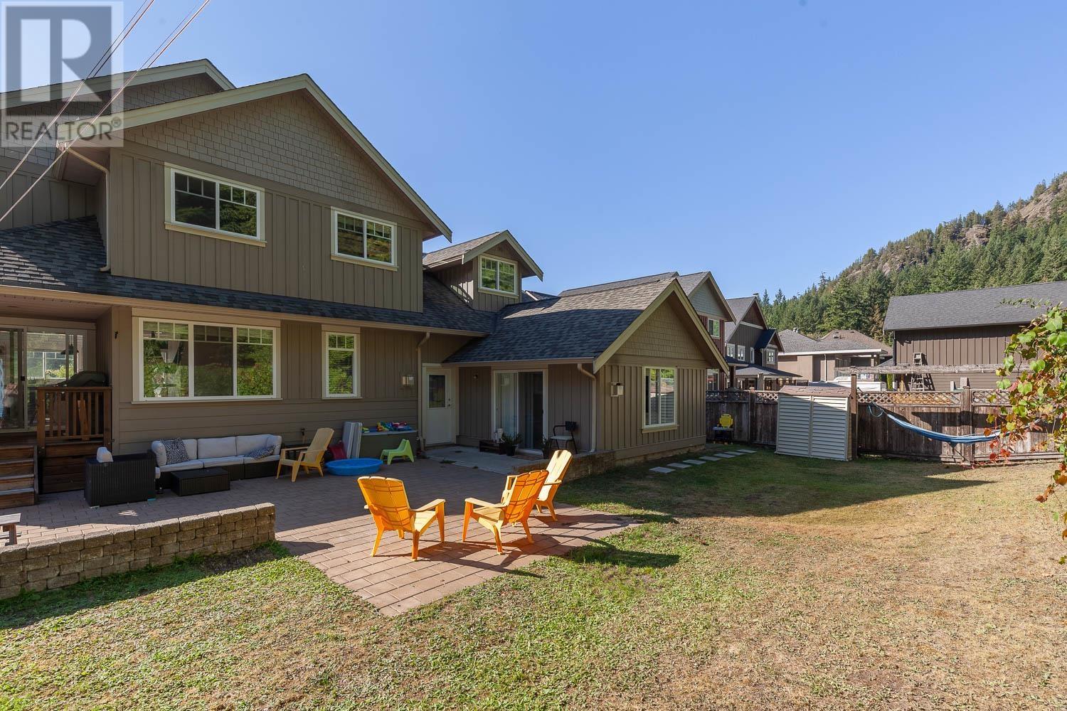 38616 Cherry Drive, Squamish, British Columbia  V8B 0W1 - Photo 27 - R2818487