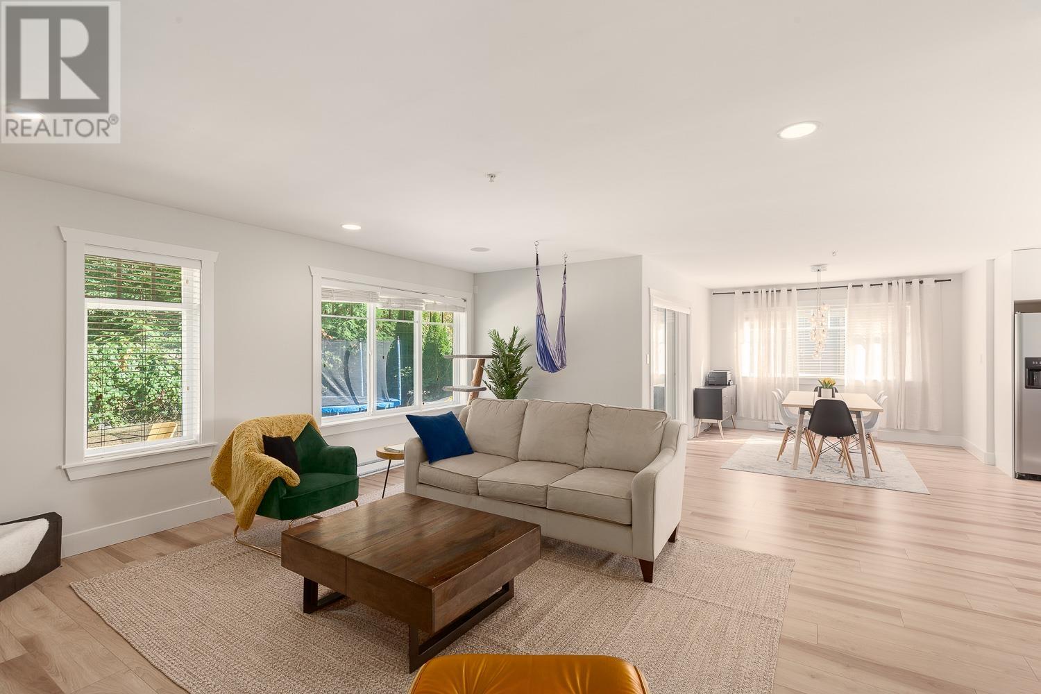 38616 Cherry Drive, Squamish, British Columbia  V8B 0W1 - Photo 5 - R2818487