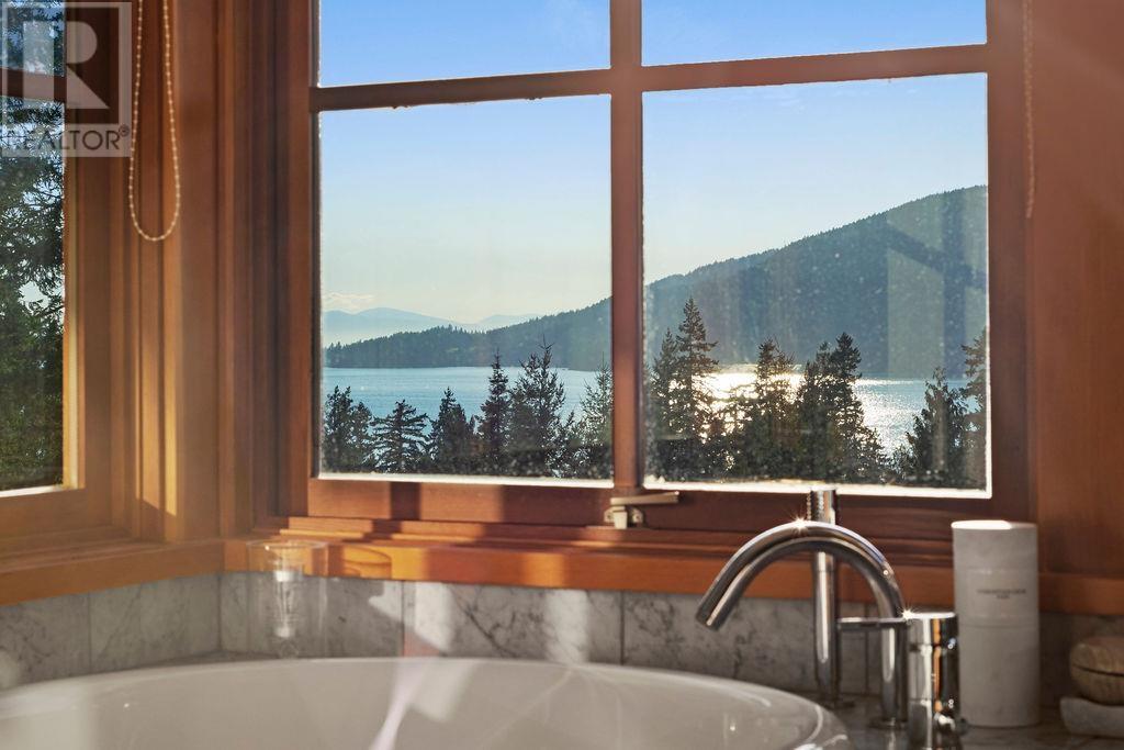 6072 Eagleridge Drive, West Vancouver, British Columbia  V7W 1W9 - Photo 31 - R2818493