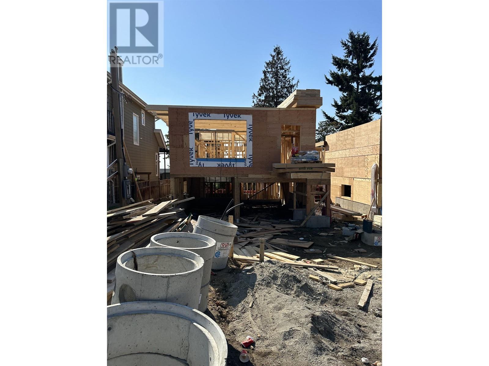 758 B E 60 Avenue, Vancouver, British Columbia  V5X 2A4 - Photo 1 - R2817701