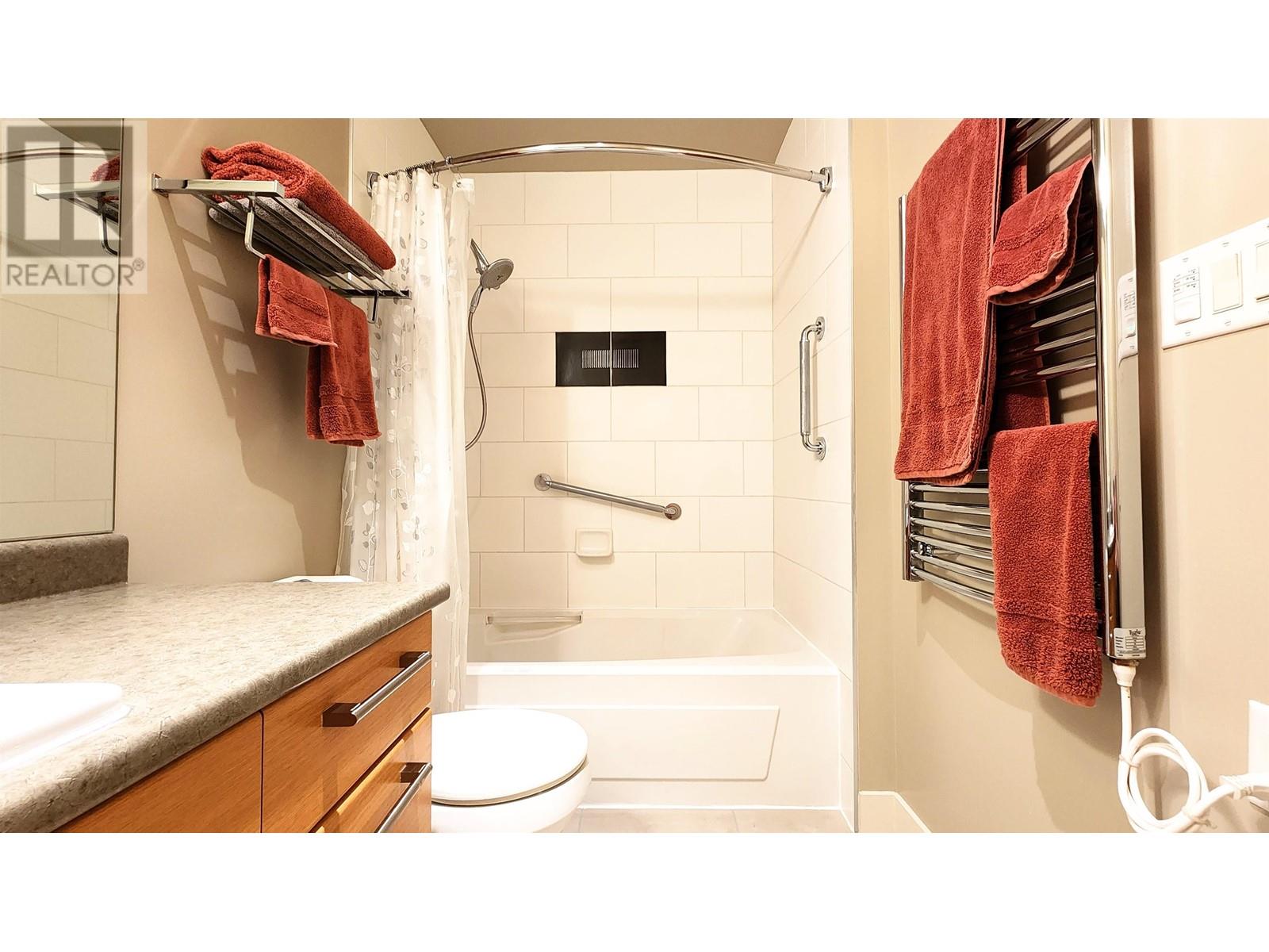 313 188 W 29th Street, North Vancouver, British Columbia  V7N 0A2 - Photo 11 - R2811757