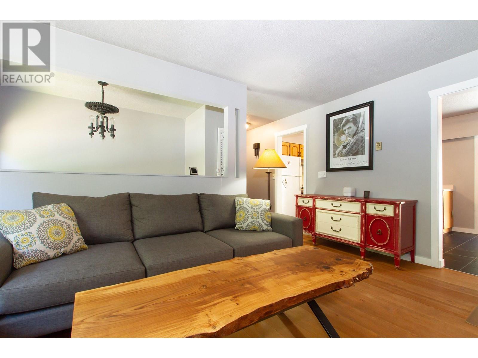 41909 Ross Road, Squamish, British Columbia  V0N 1T0 - Photo 13 - R2818477