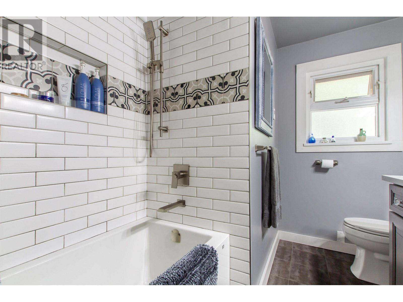 41909 Ross Road, Squamish, British Columbia  V0N 1T0 - Photo 16 - R2818477