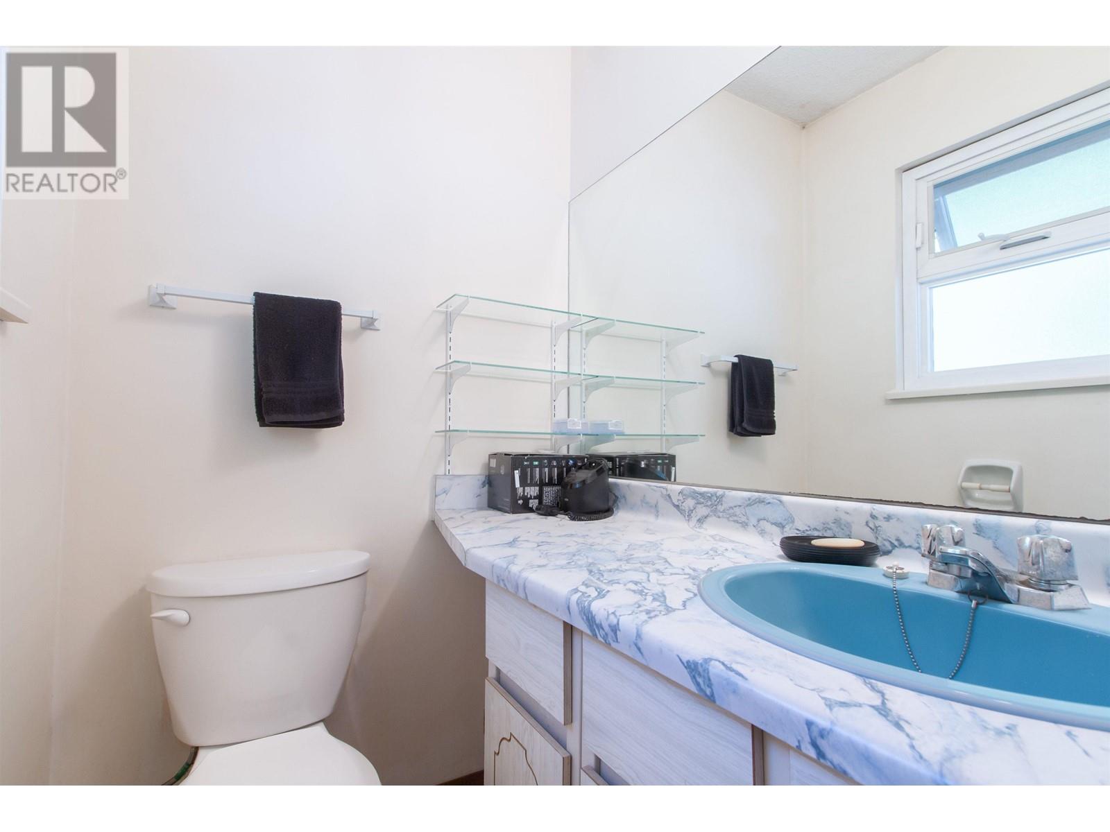 41909 Ross Road, Squamish, British Columbia  V0N 1T0 - Photo 17 - R2818477