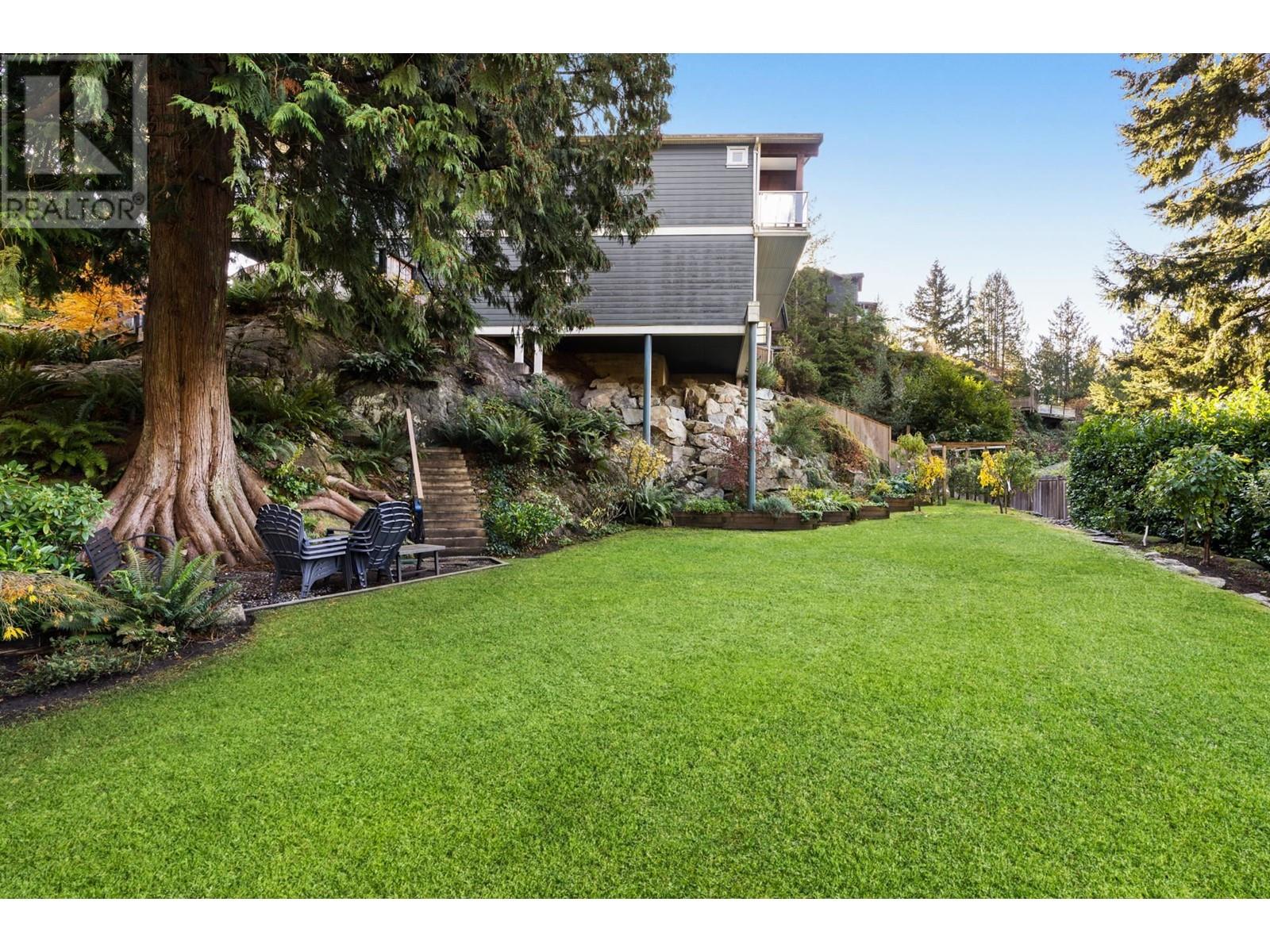 5755 Telegraph Trail, West Vancouver, British Columbia  V7W 1R3 - Photo 4 - R2816159