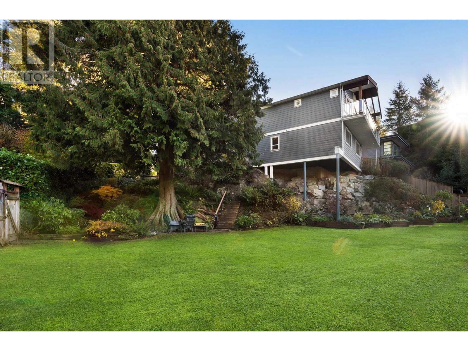 5755 Telegraph Trail, West Vancouver, British Columbia  V7W 1R3 - Photo 38 - R2816159