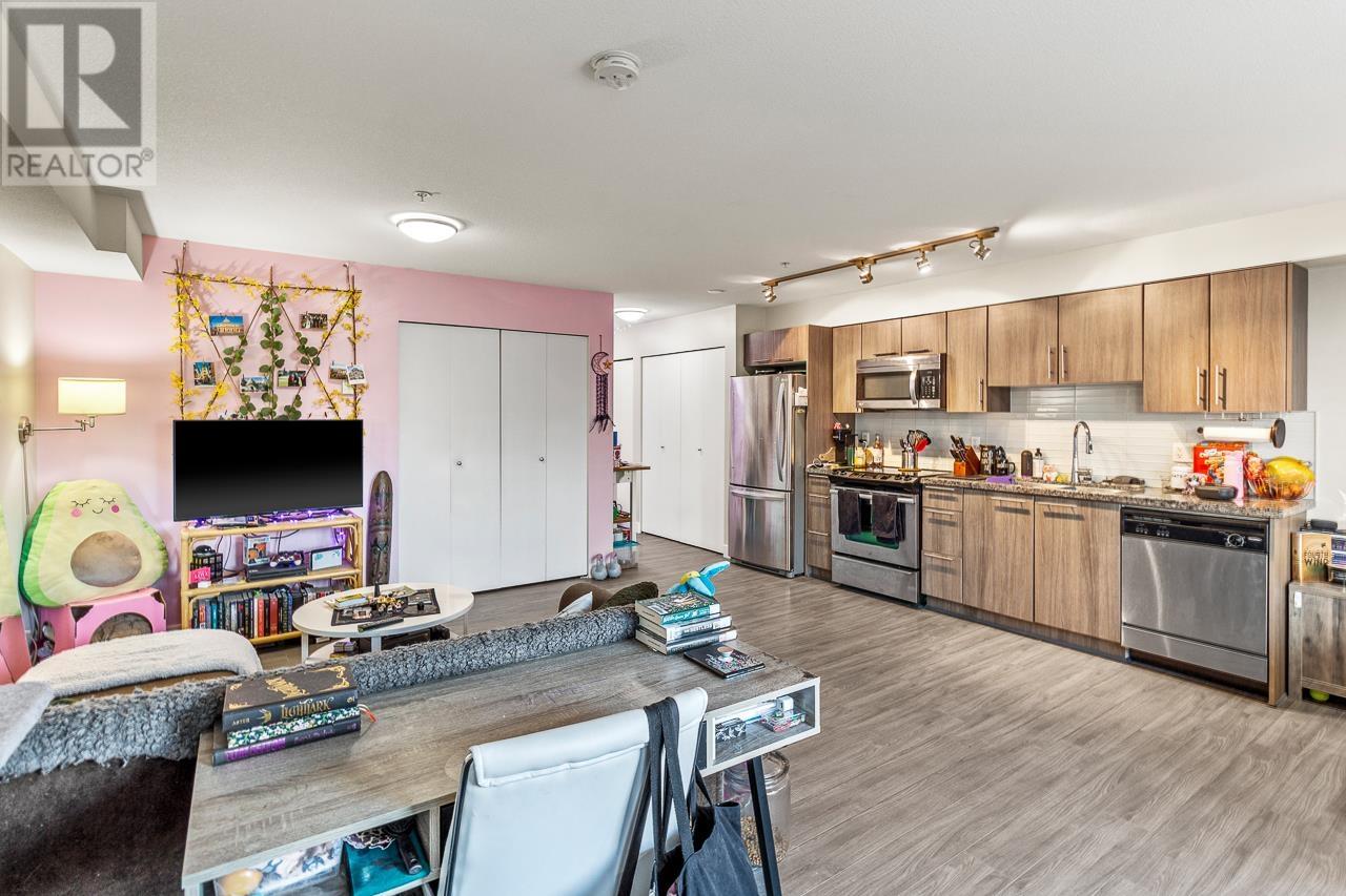 315 12075 Edge Street, Maple Ridge, British Columbia  V2X 9E6 - Photo 3 - R2818509