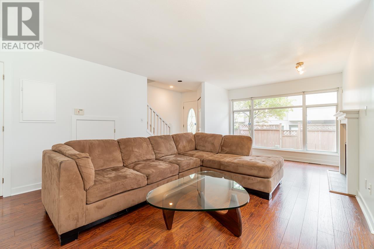 254 E 4th Street, North Vancouver, British Columbia  V7L 1H9 - Photo 10 - R2818556