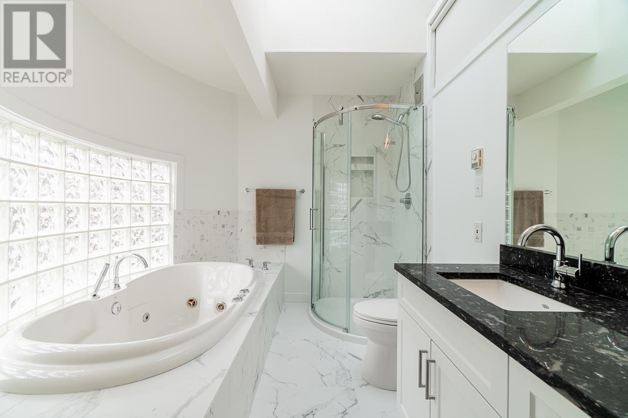 254 E 4th Street, North Vancouver, British Columbia  V7L 1H9 - Photo 25 - R2818556