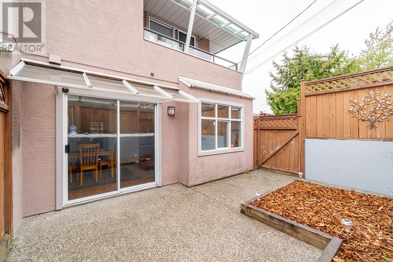 254 E 4th Street, North Vancouver, British Columbia  V7L 1H9 - Photo 37 - R2818556
