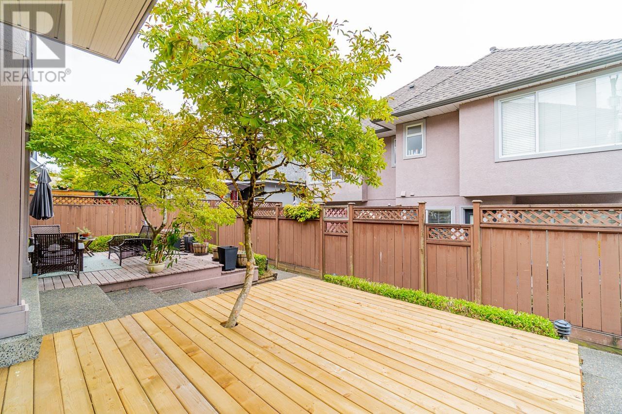 254 E 4th Street, North Vancouver, British Columbia  V7L 1H9 - Photo 5 - R2818556