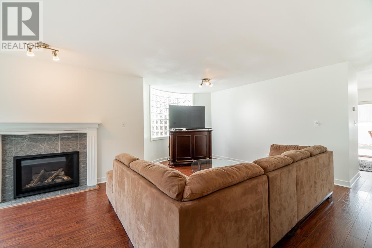 254 E 4th Street, North Vancouver, British Columbia  V7L 1H9 - Photo 9 - R2818556