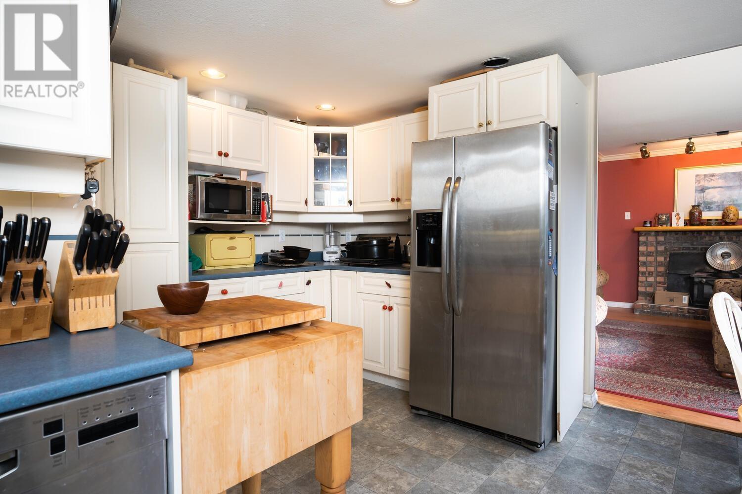 4534 Savoy Street, Delta, British Columbia  V4K 1P2 - Photo 4 - R2818518