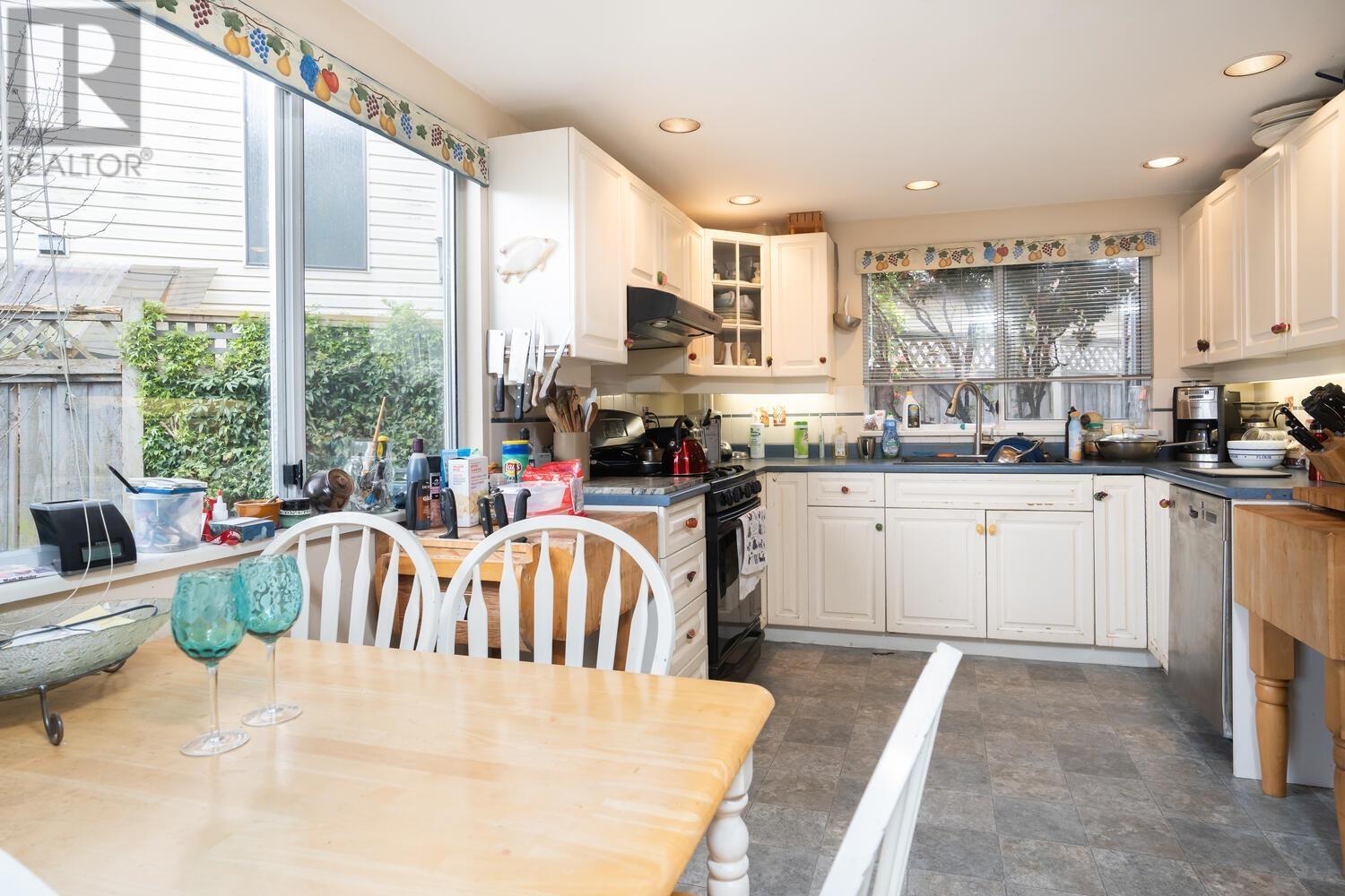 4534 Savoy Street, Delta, British Columbia  V4K 1P2 - Photo 5 - R2818518