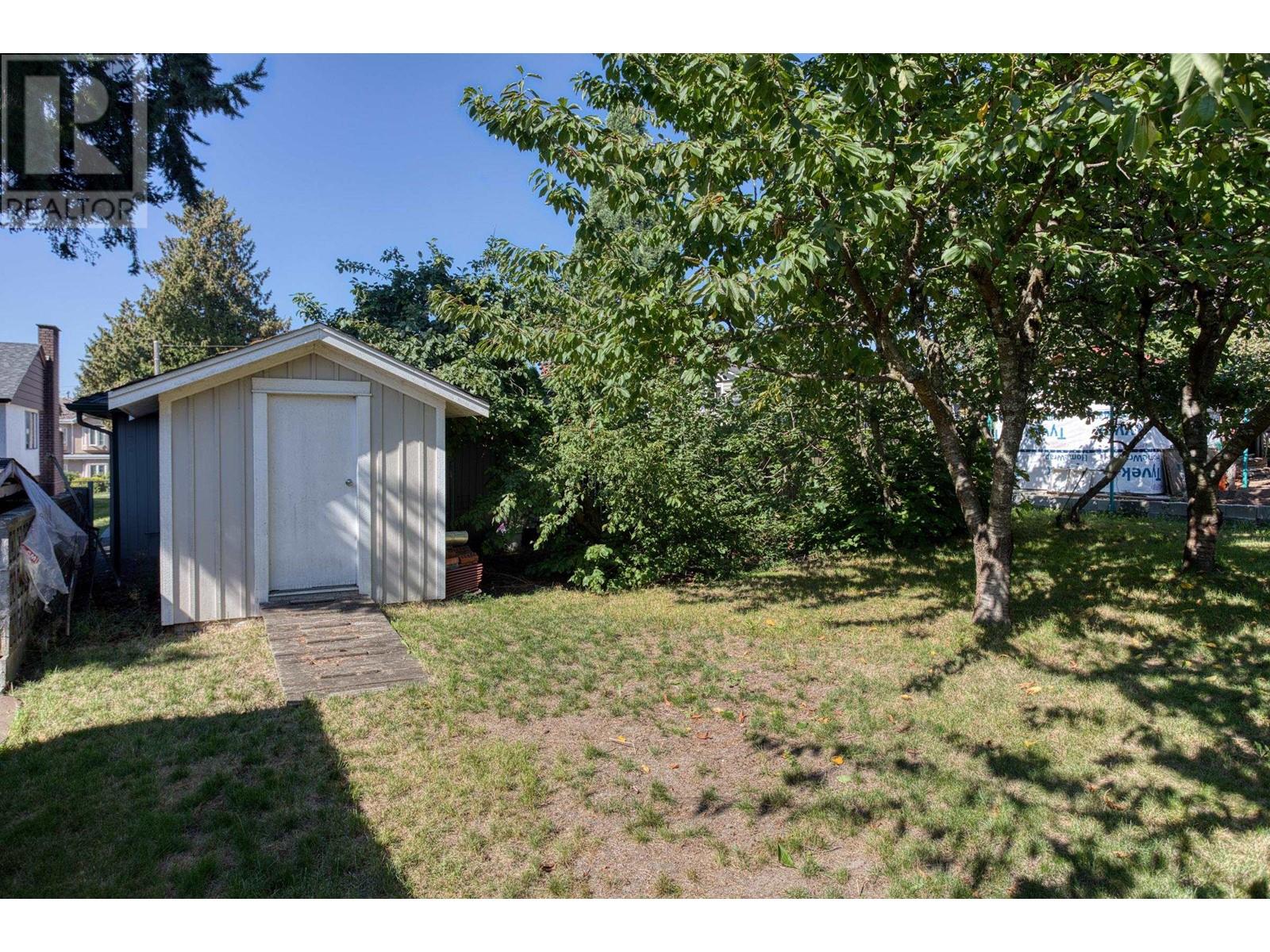 7295 Sussex Avenue, Burnaby, British Columbia  V5J 3V6 - Photo 30 - R2818528