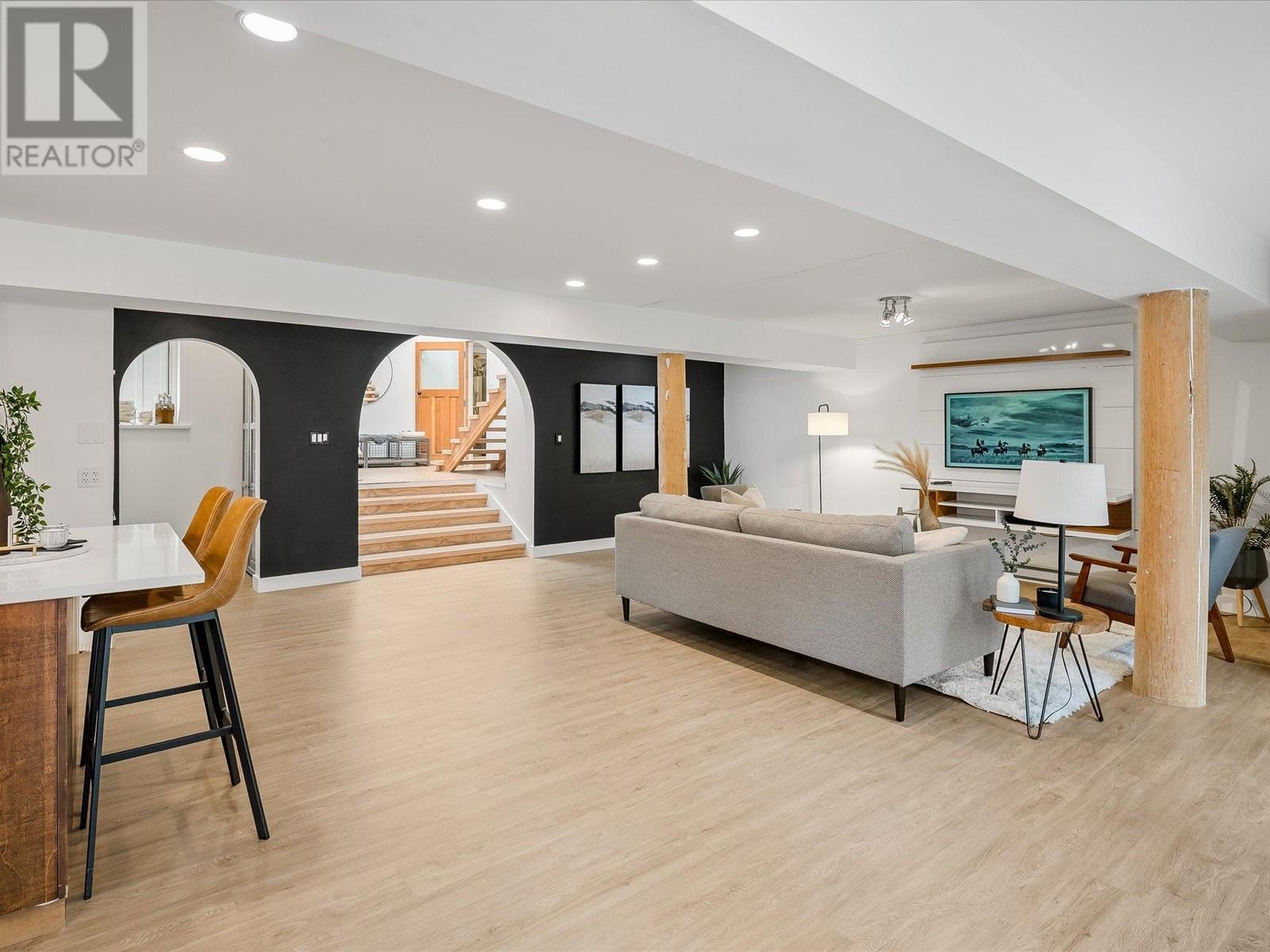 9199 Emerald Drive, Whistler, British Columbia  V8E 0G5 - Photo 11 - R2818597