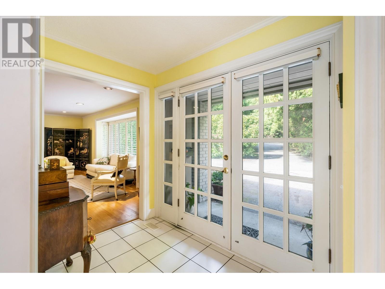 4658 Keith Road, West Vancouver, British Columbia  V7W 2M6 - Photo 18 - R2818601