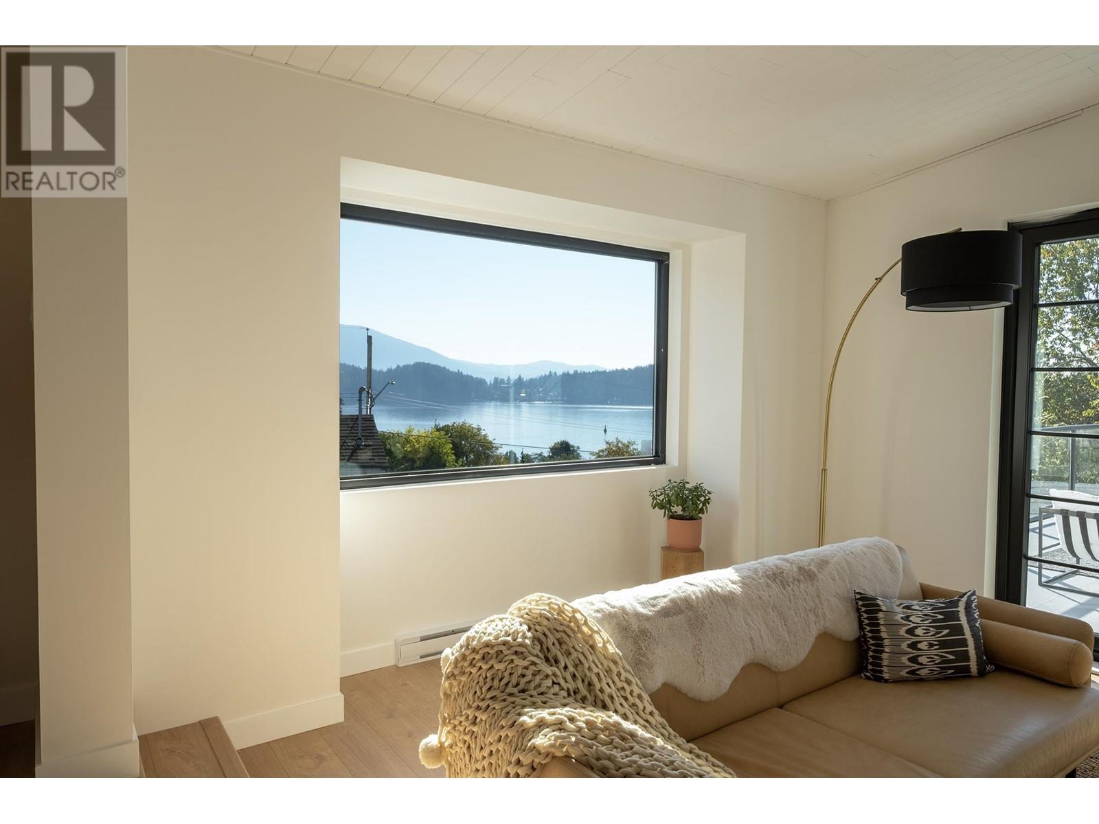 679 Corlett Road, Gibsons, British Columbia  V0N 1V9 - Photo 14 - R2818602