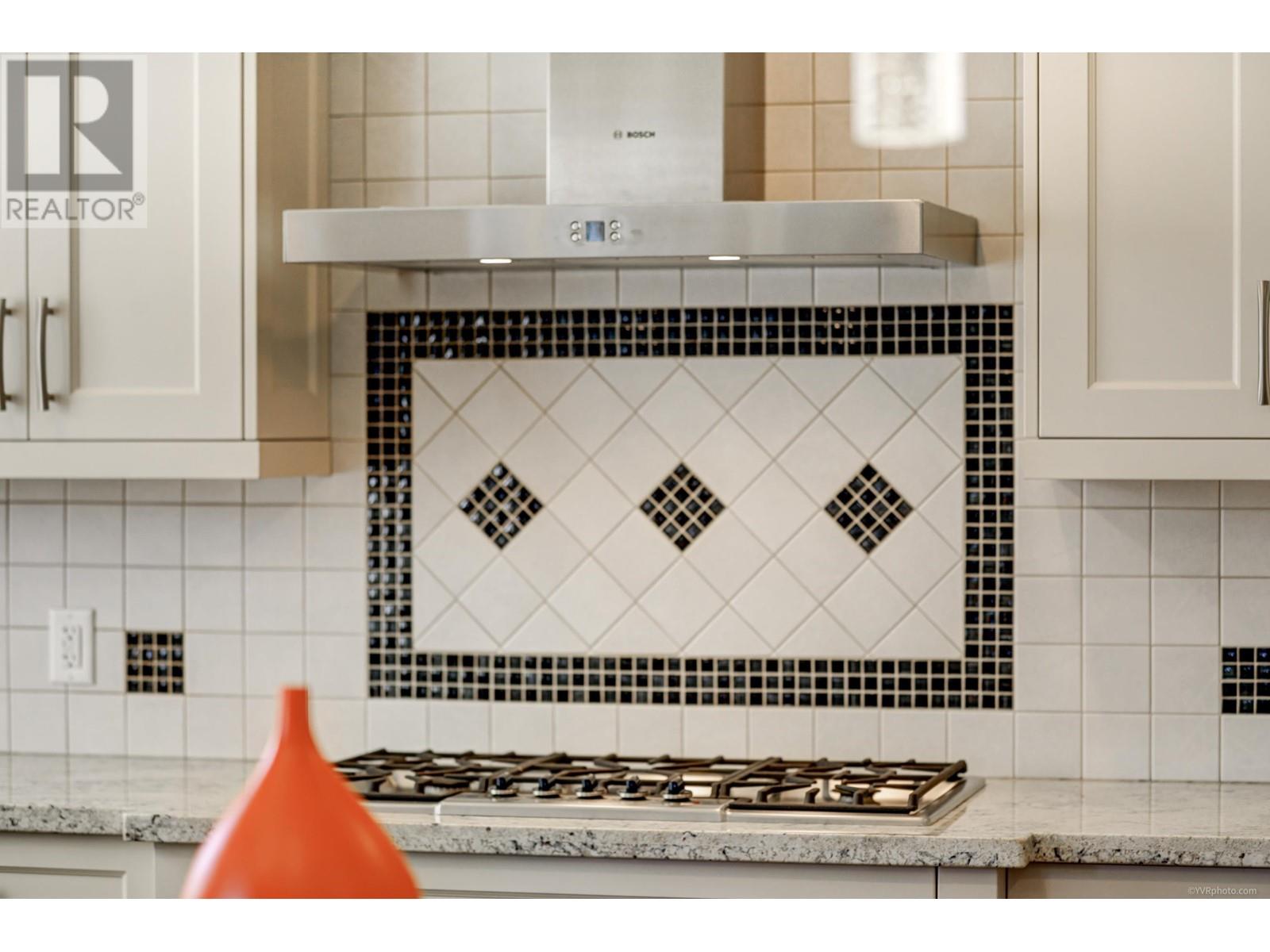 10591 Sorrel Drive, Richmond, British Columbia  V7E 2B4 - Photo 12 - R2818100