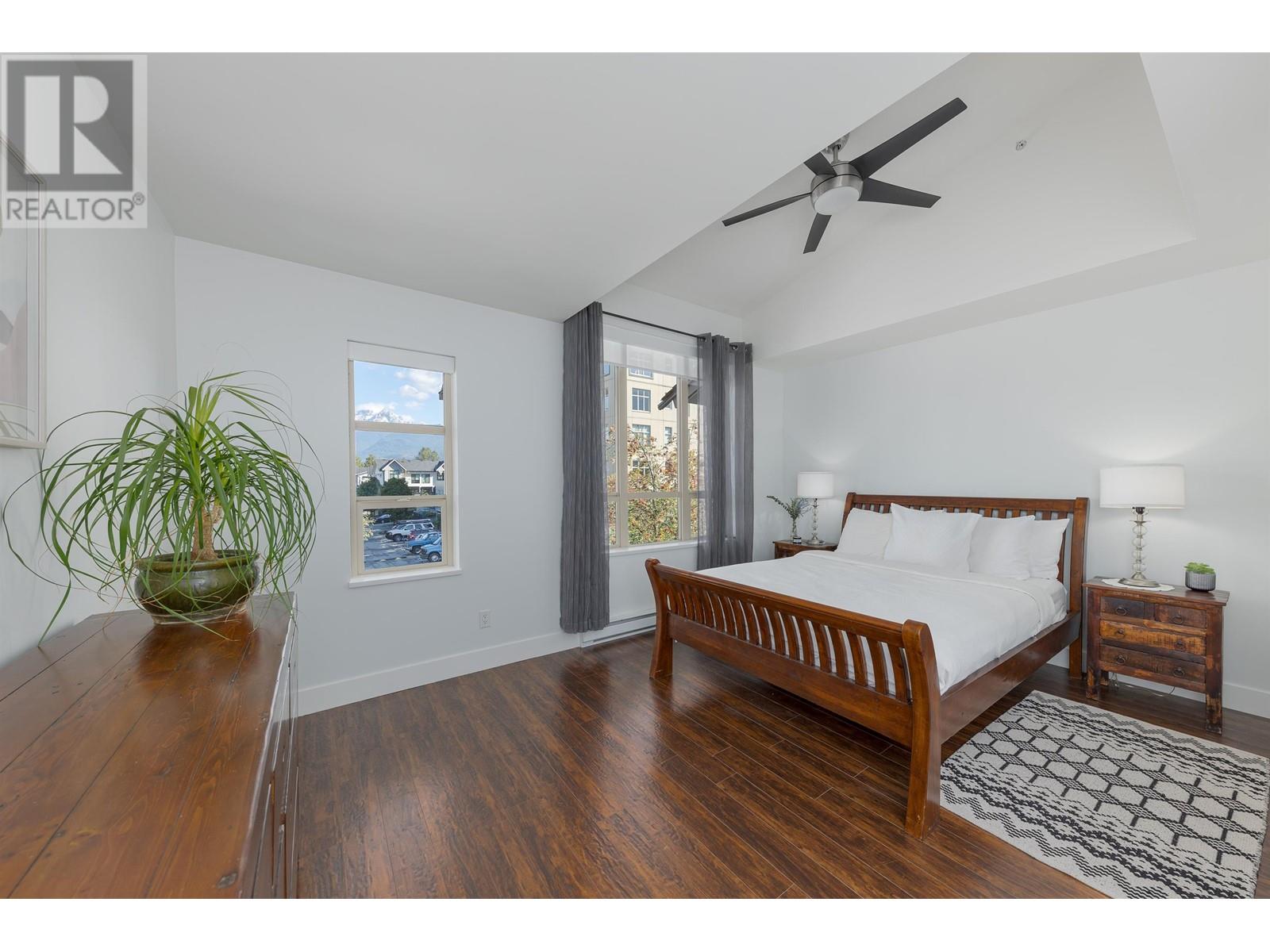 1196 Village Green Way, Squamish, British Columbia  V8B 0N5 - Photo 11 - R2818608
