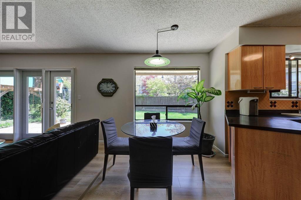 5084 Topaz Place, Richmond, British Columbia  V7C 4Z4 - Photo 5 - R2818583