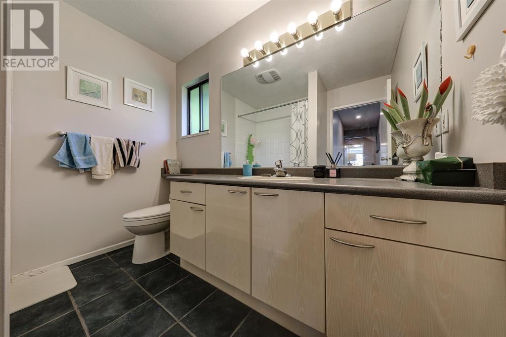 5084 Topaz Place, Richmond, British Columbia  V7C 4Z4 - Photo 29 - R2818583